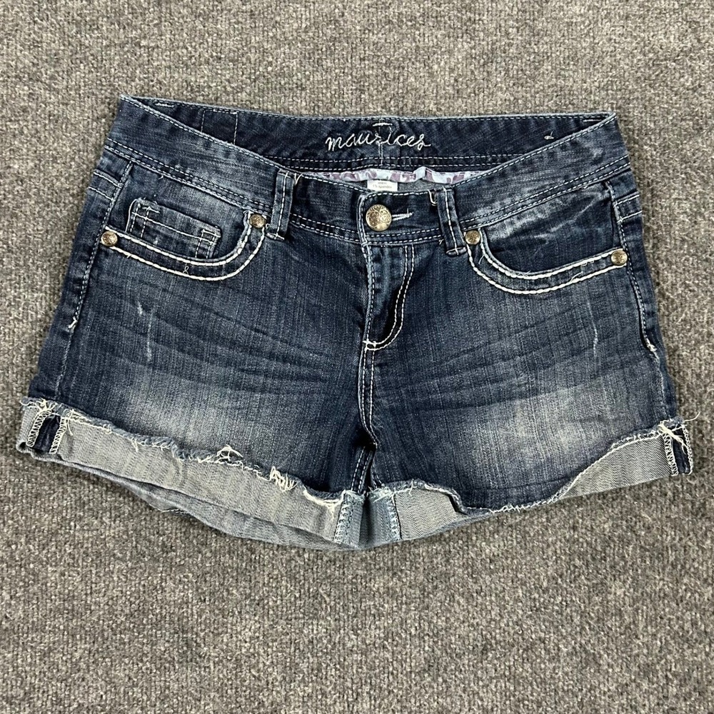 Maurices Denim Shorts Womens Size 7/8 Dark Wash Low Rise Embroidered Cuffed Jean